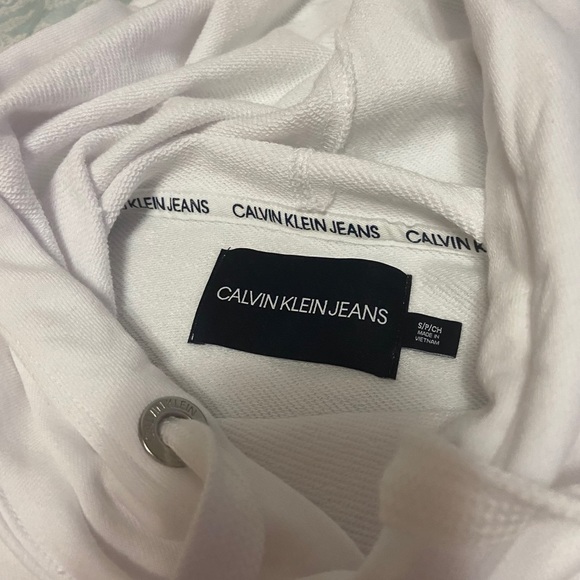 Sweatshirt - Picture 5 of 6